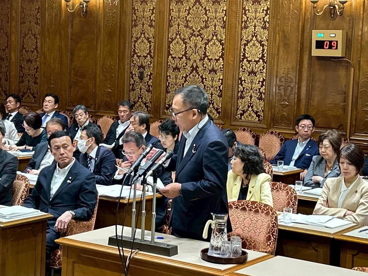 参議院の委員会で発言する大島九州男